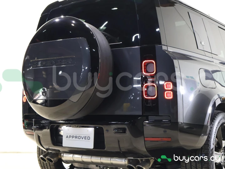 Land Rover Defender Black