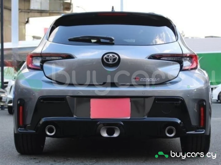 Toyota GR Corolla Серый