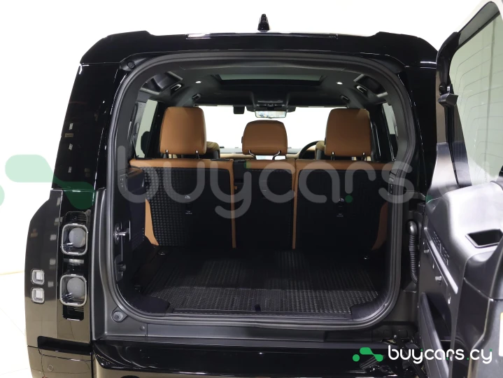 Land Rover Defender Black