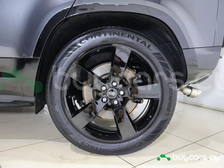Land Rover Defender Black