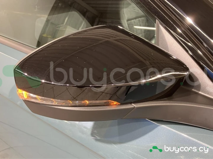 Volkswagen T-Roc Blue