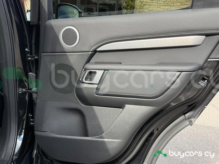 Land Rover Discovery Черный