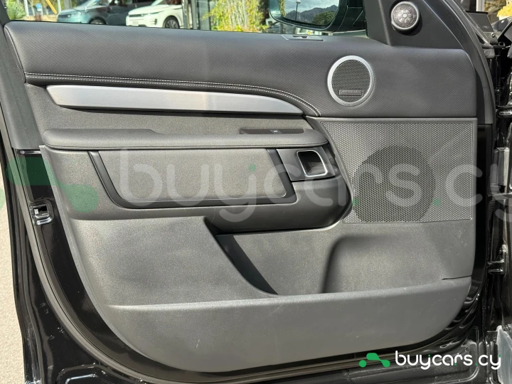 Land Rover Discovery Черный