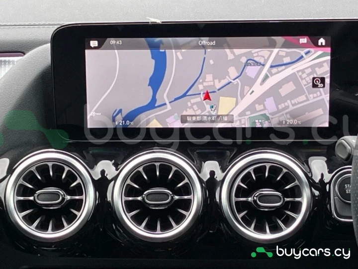 Mercedes EQA Синий