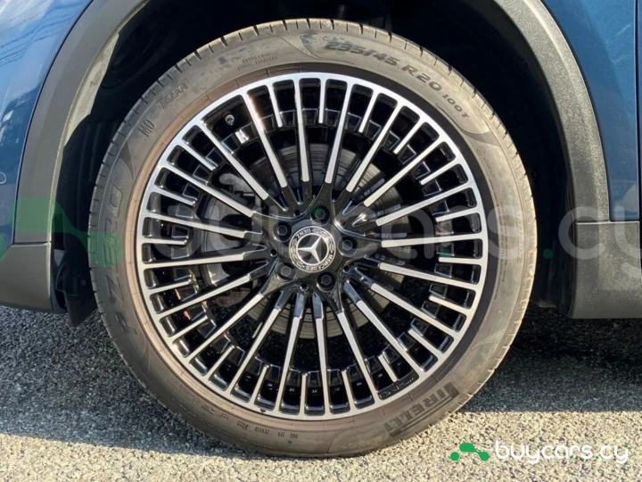 Mercedes EQA Синий