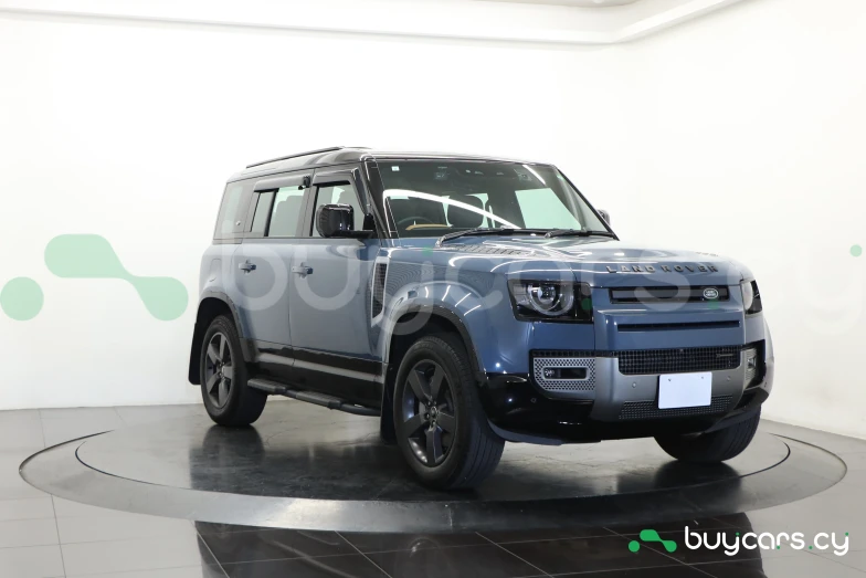 Land Rover Defender Синий
