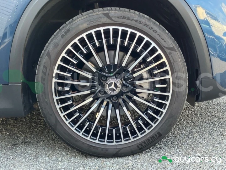 Mercedes EQA Синий