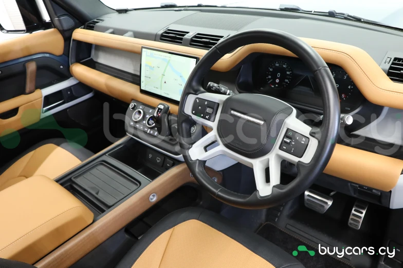 Land Rover Defender Синий