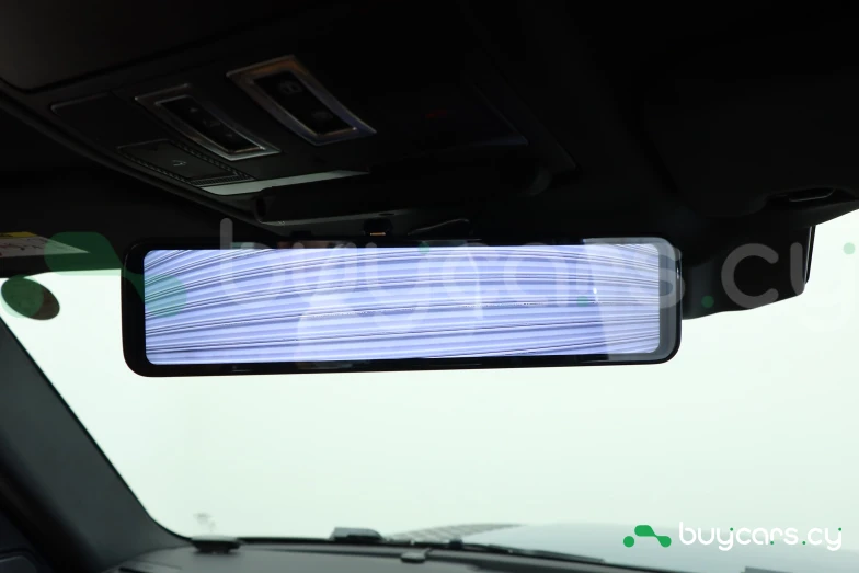 Land Rover Defender Синий