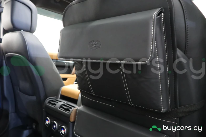 Land Rover Defender Синий