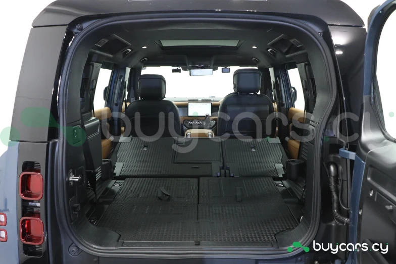 Land Rover Defender Синий