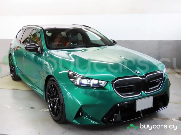 BMW M5 Green