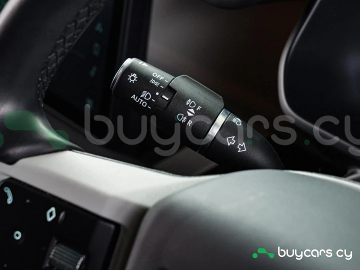 Land Rover Defender White