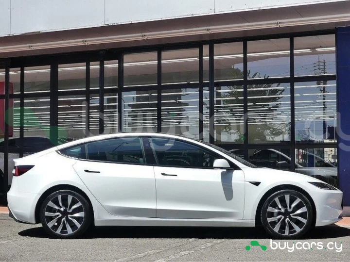 Tesla Model 3 White