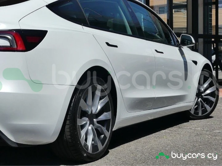 Tesla Model 3 White