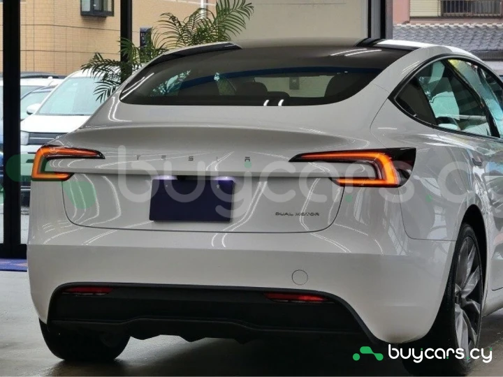Tesla Model 3 White