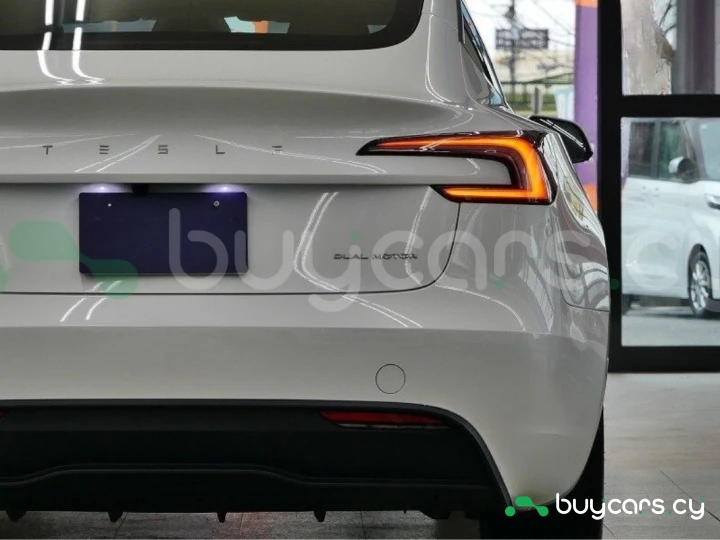 Tesla Model 3 White