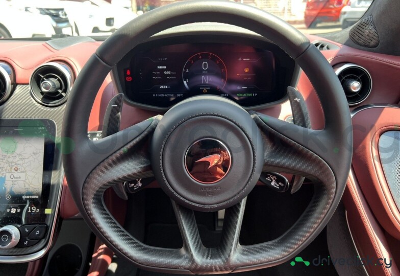 McLaren GT Red