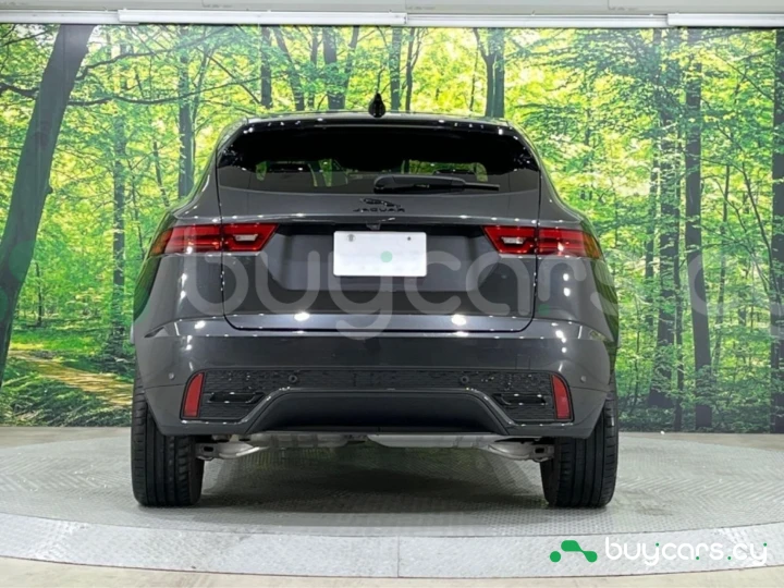 Jaguar E-Pace Серый