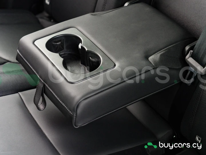 Land Rover Defender White