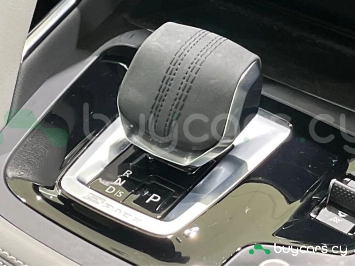 Jaguar E-Pace Серый