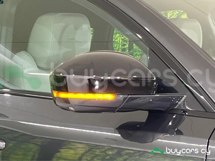 Jaguar E-Pace Серый