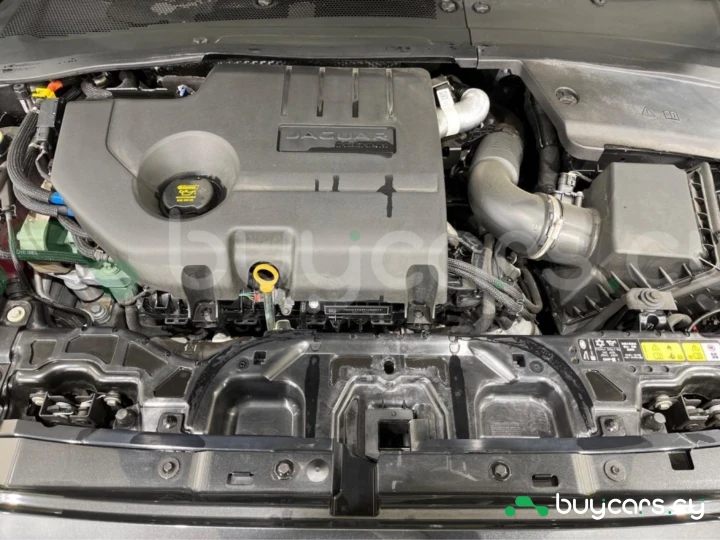 Jaguar E-Pace Серый