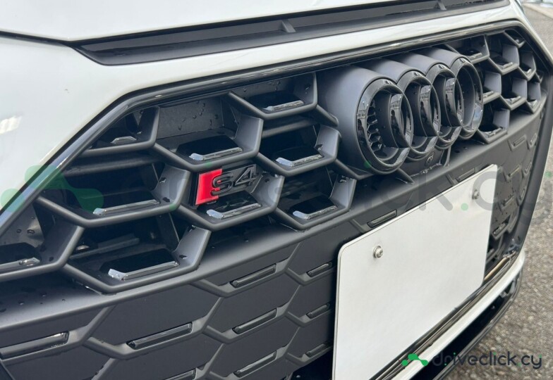 Audi S4 White