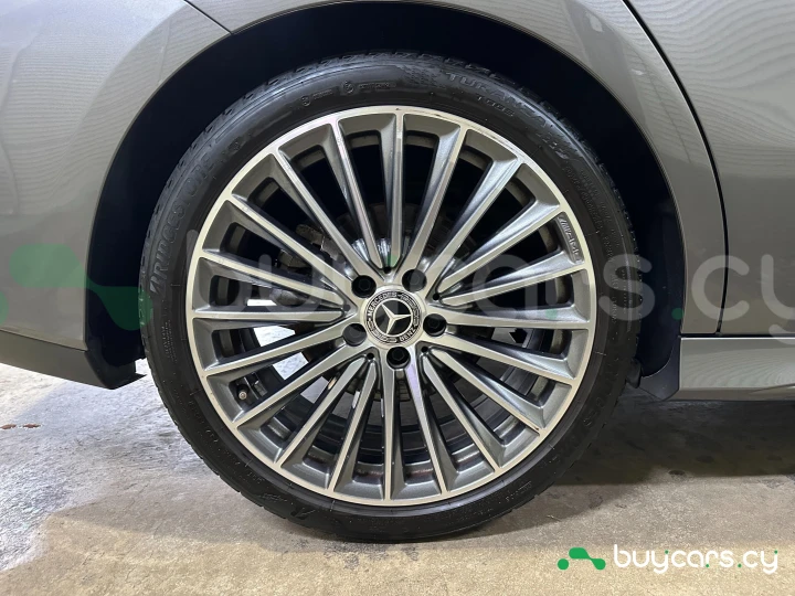 Mercedes CLA-class Серый