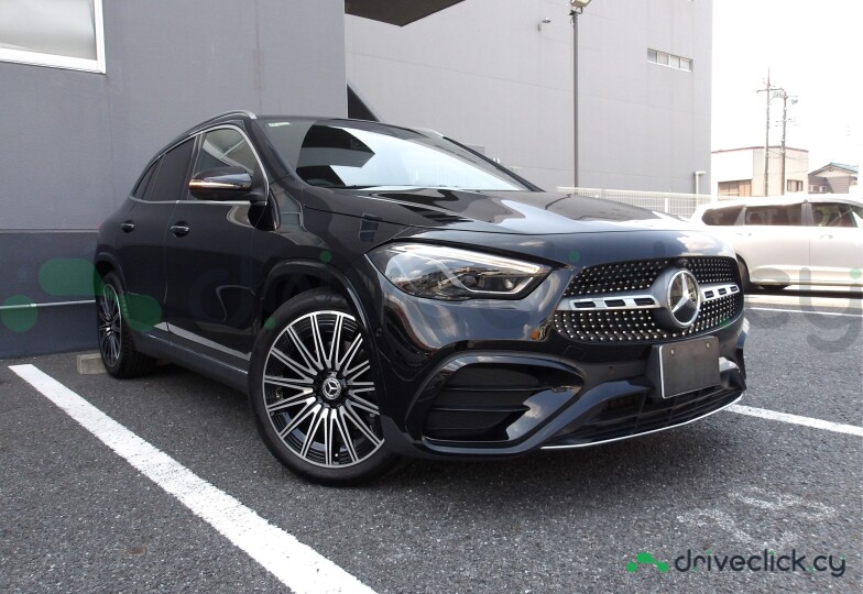 Mercedes GLA-class Black
