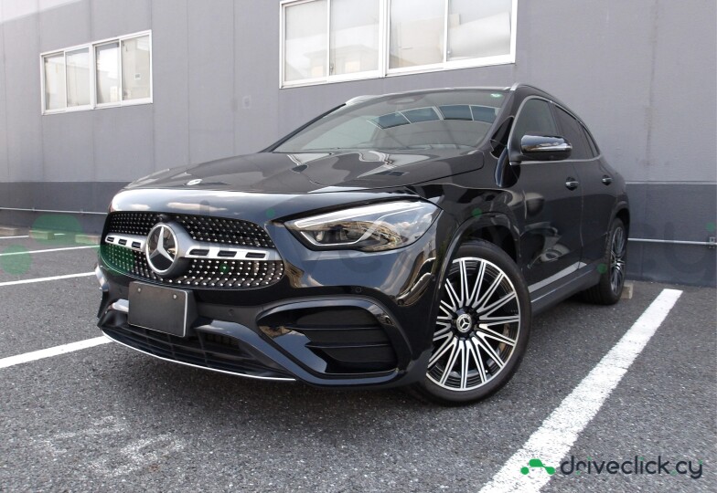 Mercedes GLA-class Black