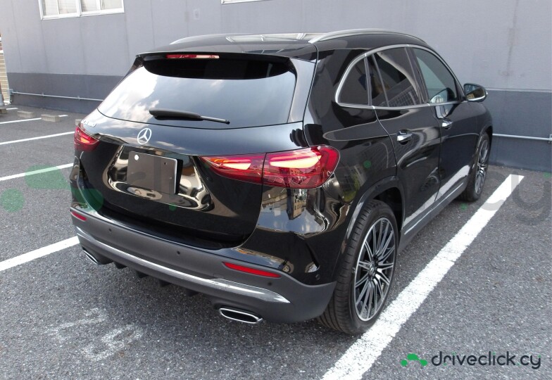 Mercedes GLA-class Black