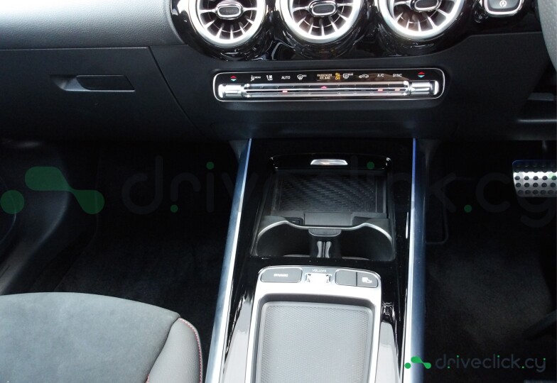 Mercedes GLA-class Black