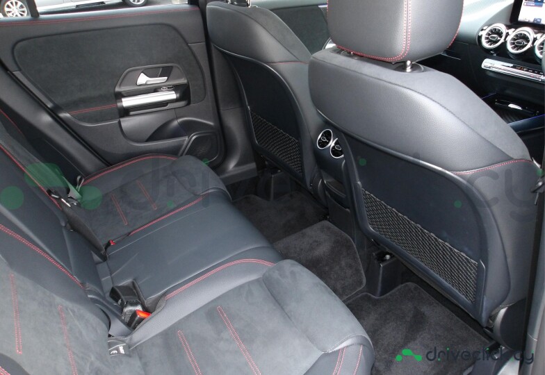 Mercedes GLA-class Black