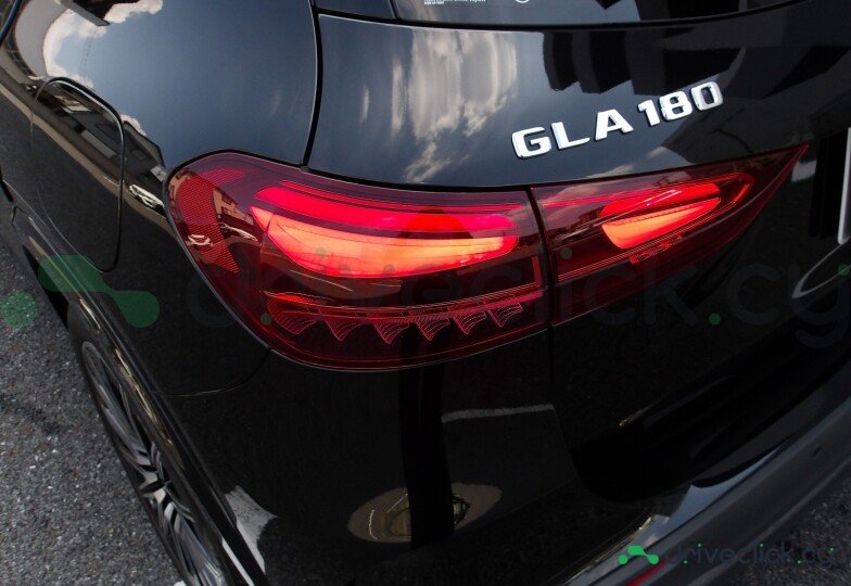 Mercedes GLA-class Black