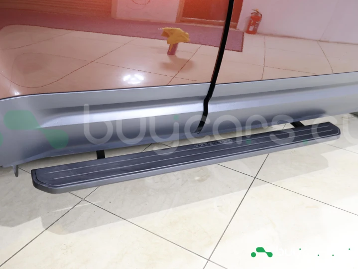 Land Rover Defender Brown