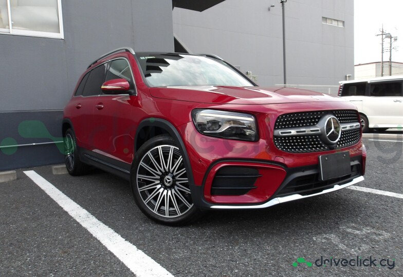 Mercedes GLB-class Red