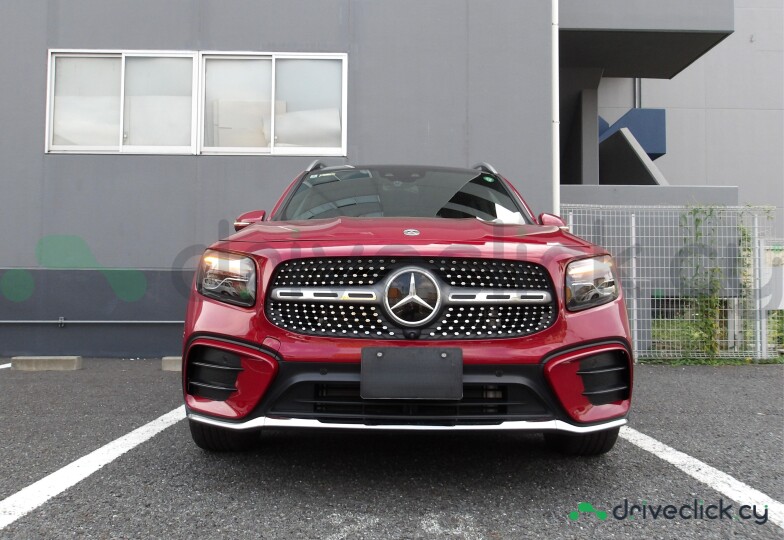 Mercedes GLB-class Red