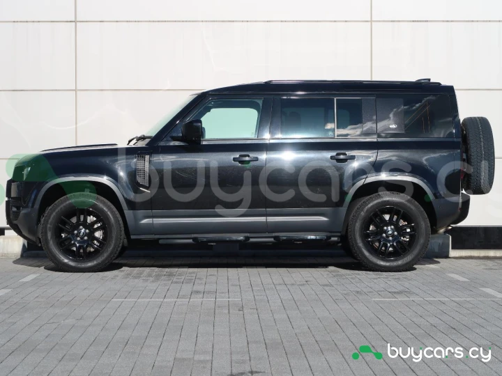 Land Rover Defender Черный