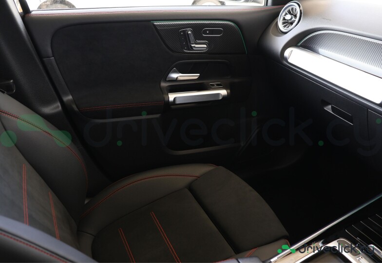 Mercedes GLB-class Black