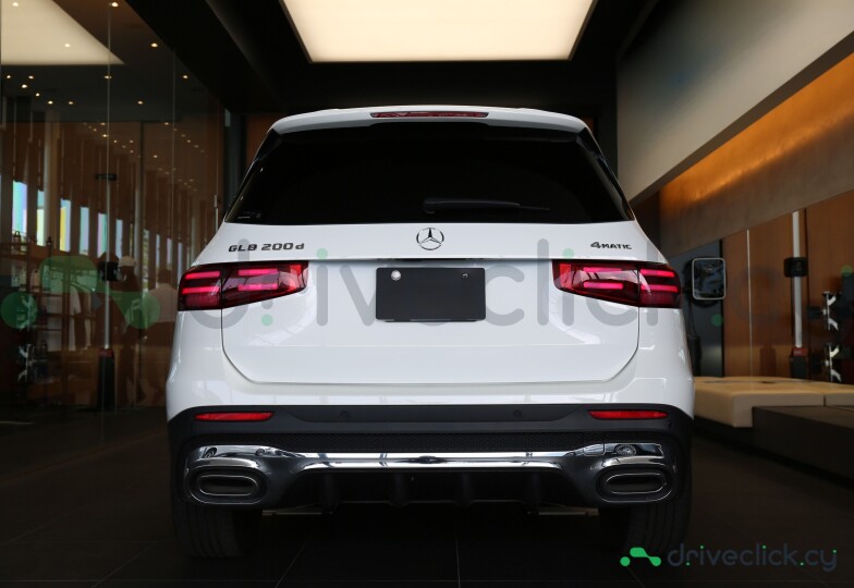 Mercedes GLB-class White