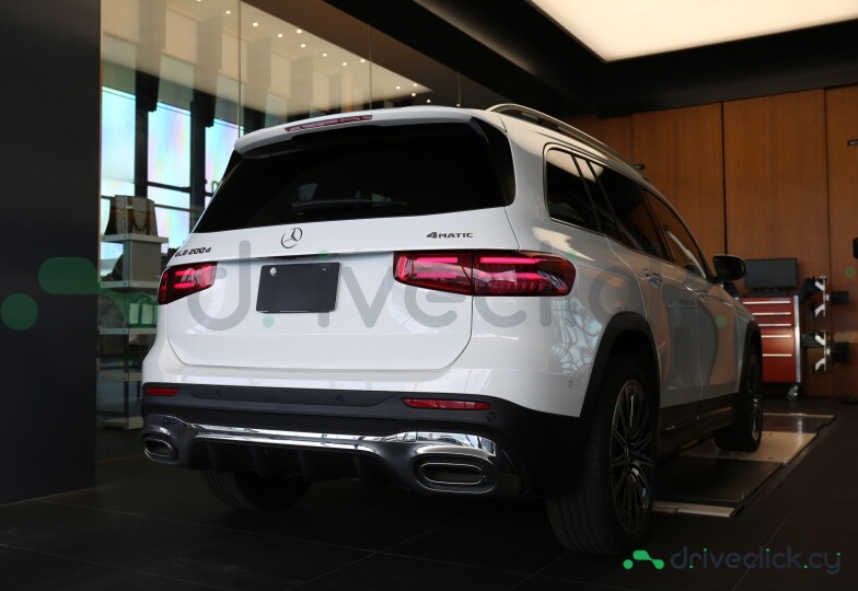 Mercedes GLB-class White