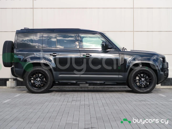 Land Rover Defender Черный
