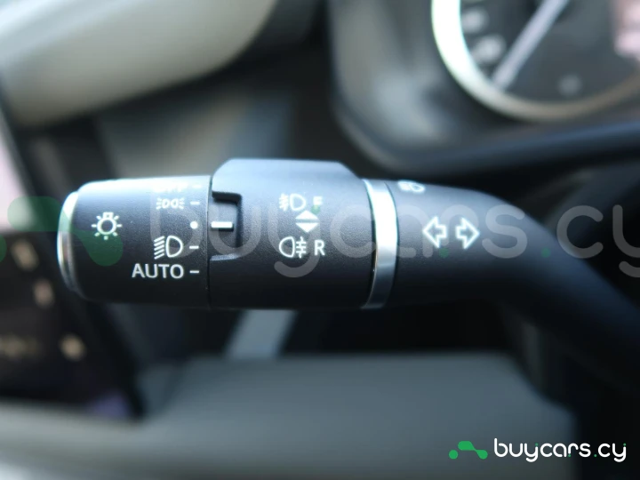 Land Rover Defender Черный