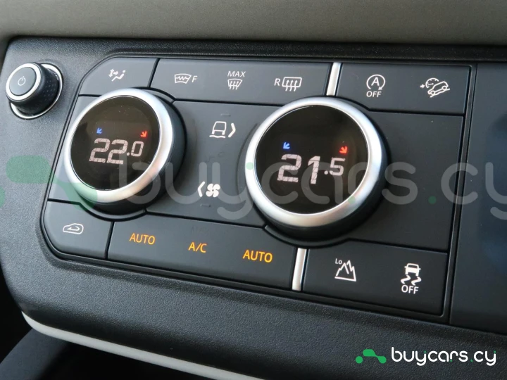 Land Rover Defender Черный