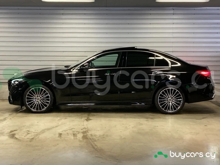 Mercedes C-class Черный
