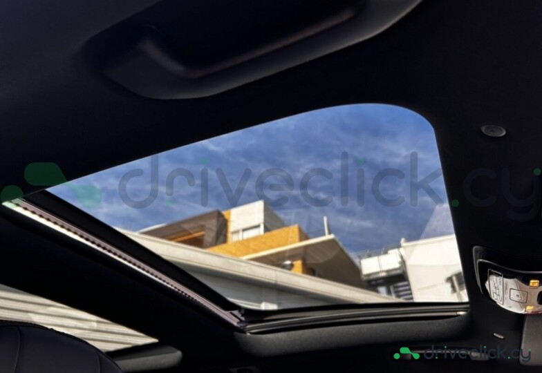 Mercedes E-class White