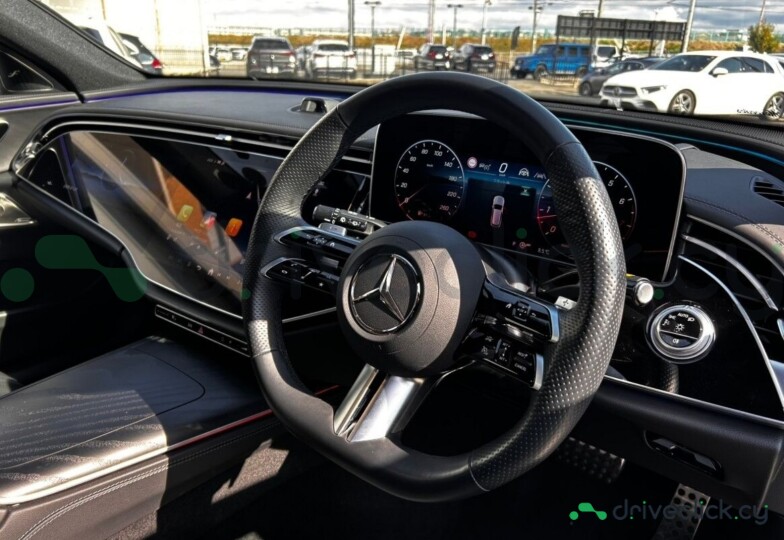 Mercedes E-class White