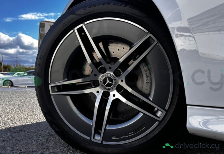Mercedes E-class White
