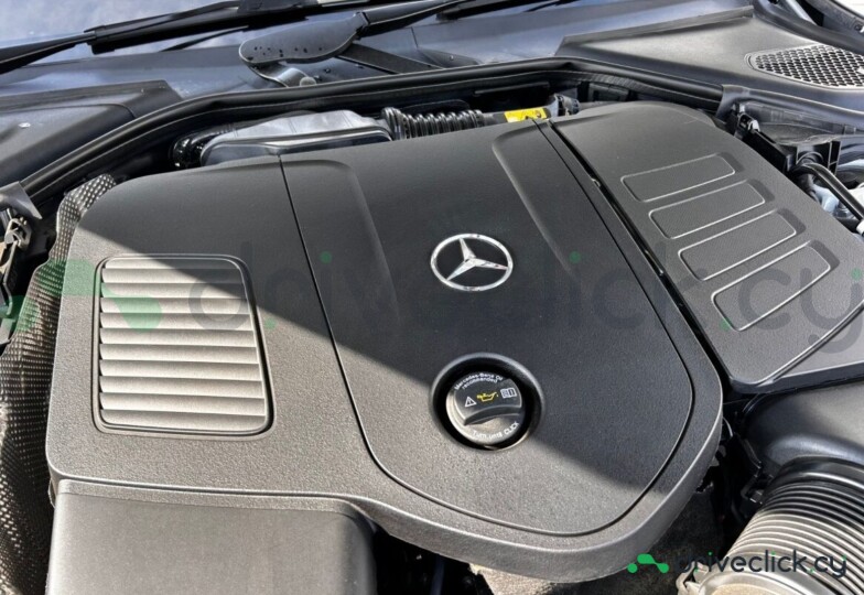 Mercedes E-class White